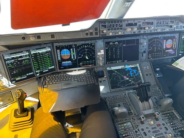 Airbus A350 — view from the flight deck